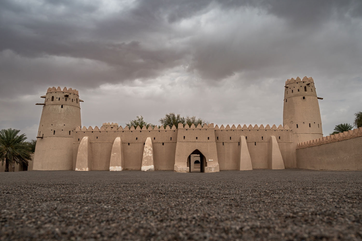 Explore Al Ain's forts