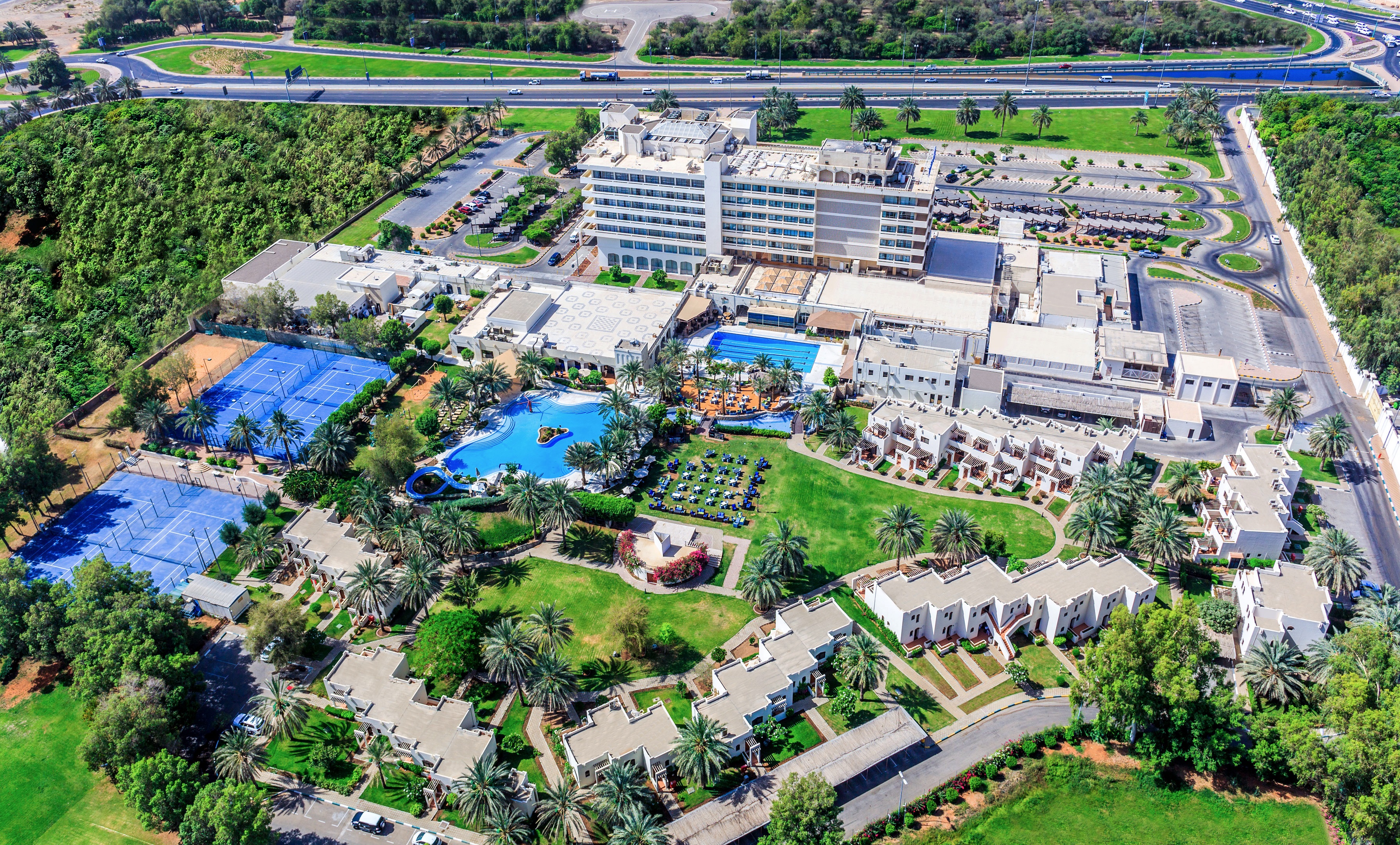 radisson blu hotel resort al ain