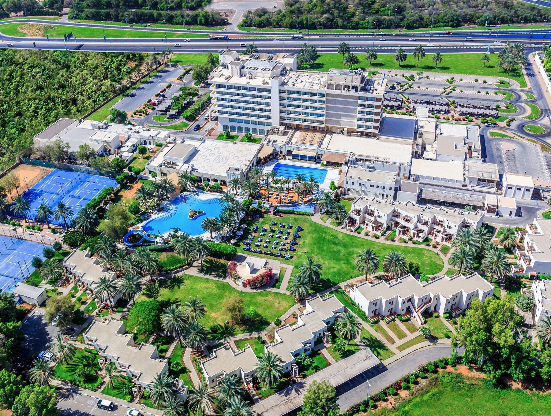 radisson blu hotel resort al ain